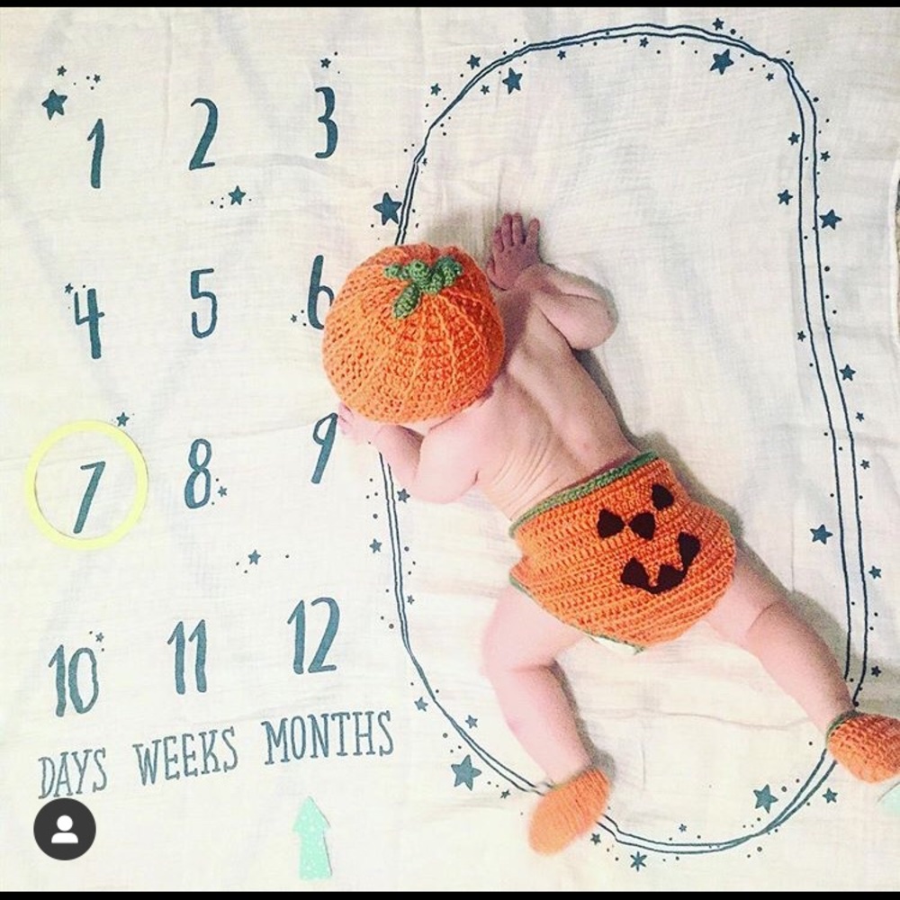 Hand knit Halloween pumpkin baby costume 0-6months